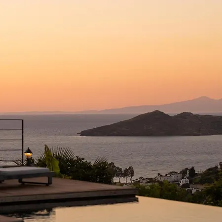 Luxury Villasea View And Private Pool