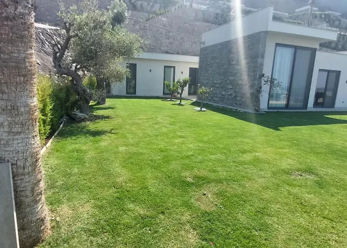 Вилла Luxury Villasea View And Private Pool